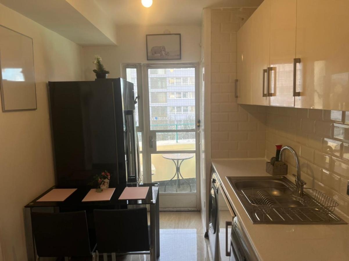 Cosy 2-Bedroom Flat In Finsbury Park, Modern, Convenient & Close To Central London! 외부 사진