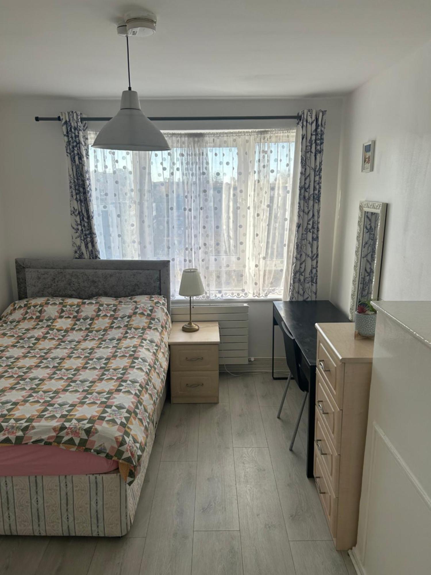 Cosy 2-Bedroom Flat In Finsbury Park, Modern, Convenient & Close To Central London! 외부 사진