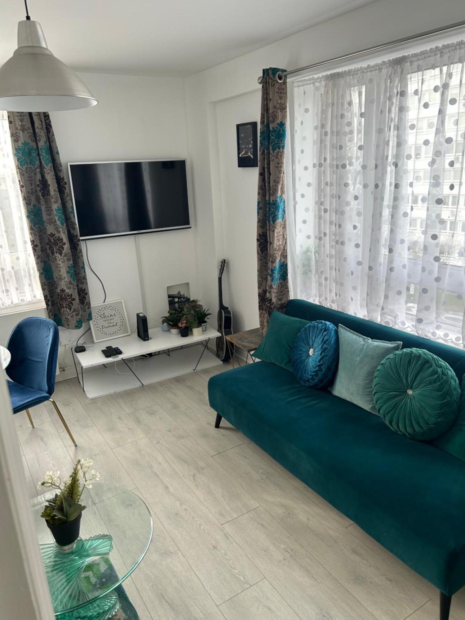 Cosy 2-Bedroom Flat In Finsbury Park, Modern, Convenient & Close To Central London! 외부 사진